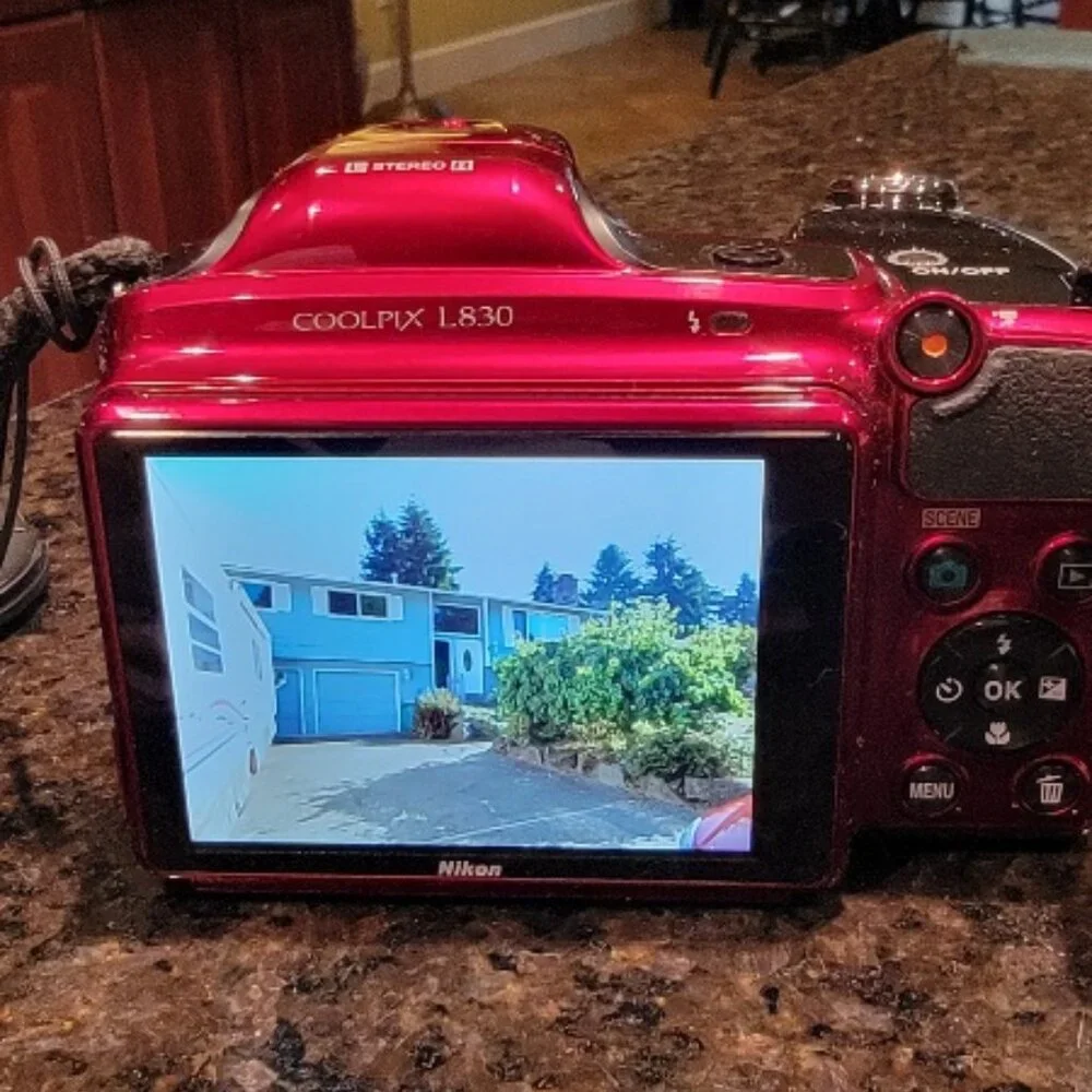 Nikon Coolpix L830 16MP 34X Zoom Digital Camera